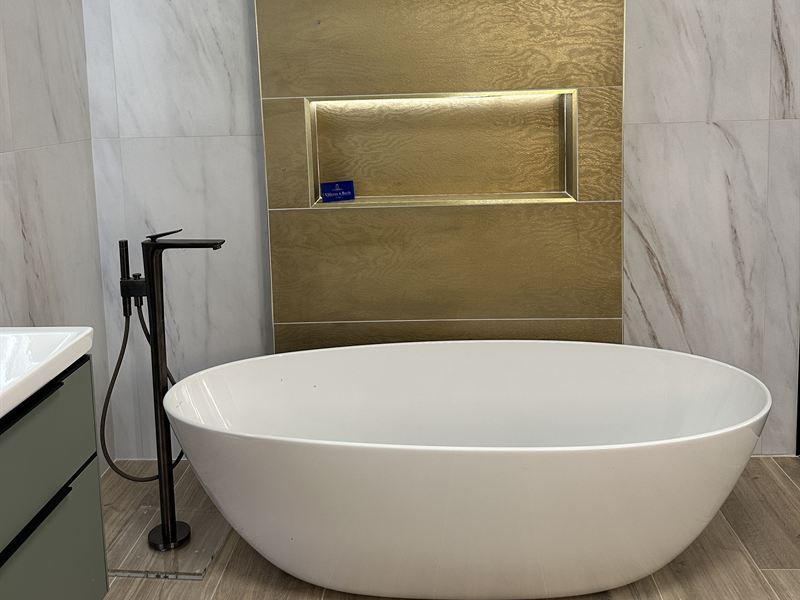 Freestanding baths you can sit in